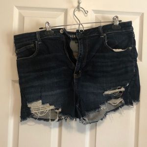 American Eagle Supe High-Rise Shortie